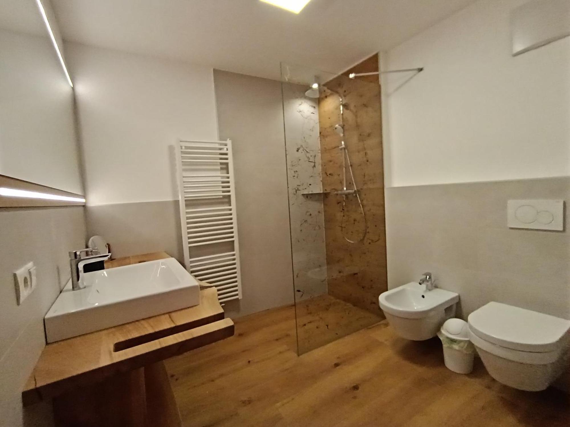 Innerraderhof Apartment 4 Prato alla Drava Eksteriør billede